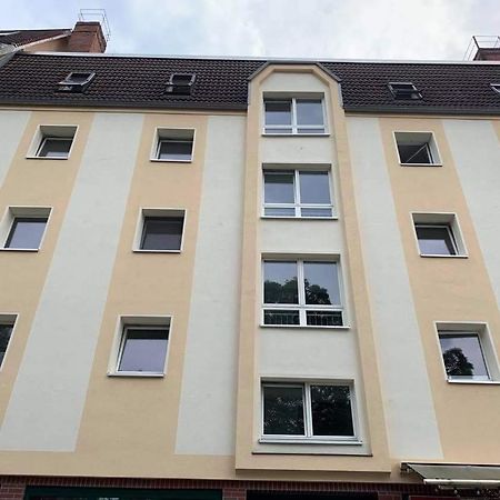 Top Lage 2 Zimmerwohnung Mit Balkon Und Bester Aussicht In Og 2 Links Rostock Dış mekan fotoğraf