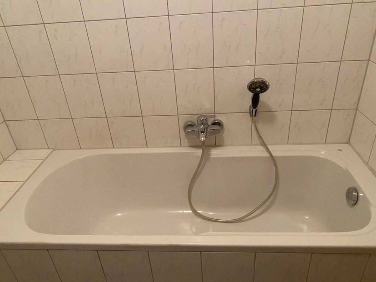 Top Lage 2 Zimmerwohnung Mit Balkon Und Bester Aussicht In Og 2 Links Rostock Dış mekan fotoğraf